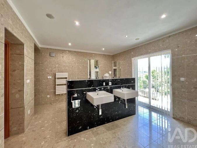 Moradia T4 para Venda em Ferreira de Aves Foto 21