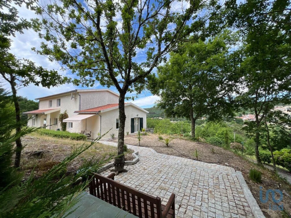 Moradia T4 para Venda em Ferreira de Aves Foto 7