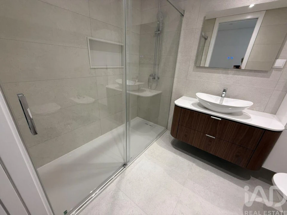 Apartamento T5 para Venda em Laranjeiro e Feijó Foto 20