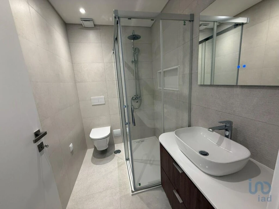 Apartamento T5 para Venda em Laranjeiro e Feijó Foto 13