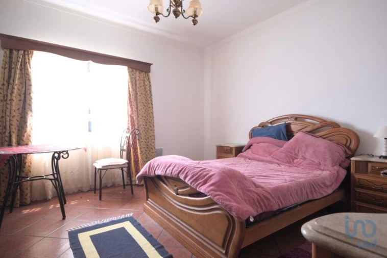 Moradia T6 para Venda em Almoster Foto 12