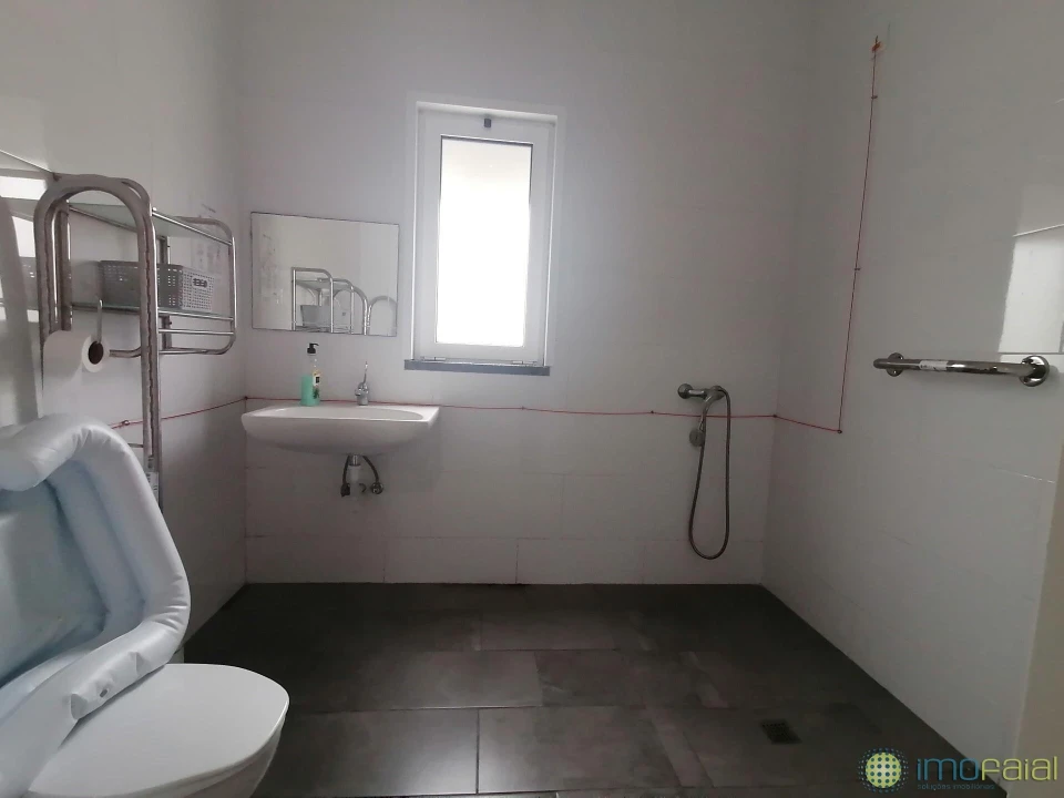 Moradia T10 para Venda em Cedros Foto 22