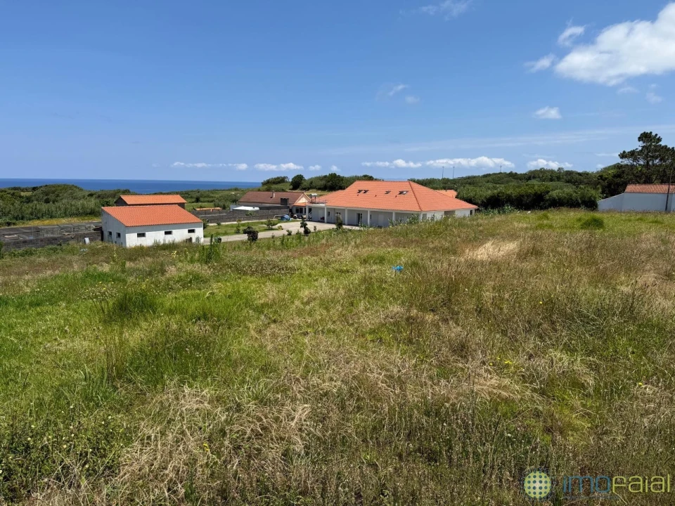 Moradia T10 para Venda em Cedros Foto 4