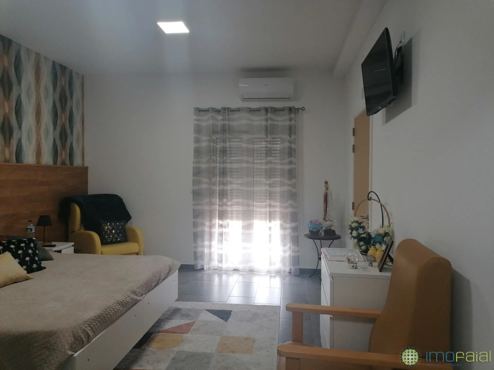 Moradia T10 para Venda em Cedros Foto 11