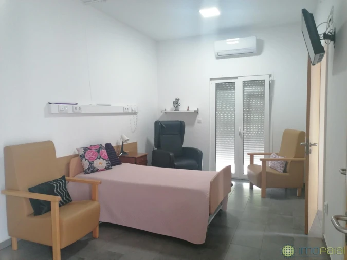 Moradia T10 para Venda em Cedros Foto 14