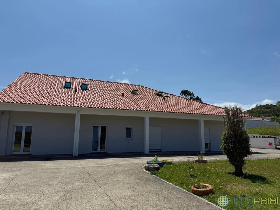 Moradia T10 para Venda em Cedros Foto 1