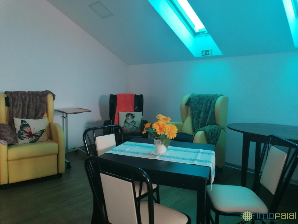 Moradia T10 para Venda em Cedros Foto 30