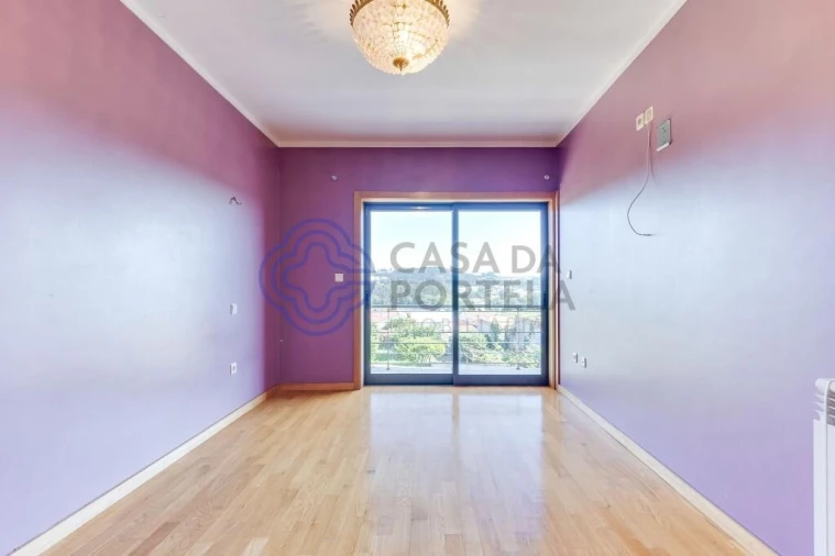 Moradia T4 para Venda em Milheiros Foto 35