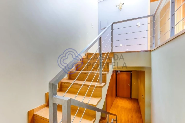 Moradia T4 para Venda em Milheiros Foto 22