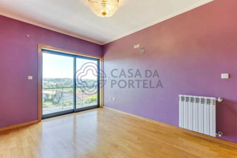 Moradia T4 para Venda em Milheiros Foto 36