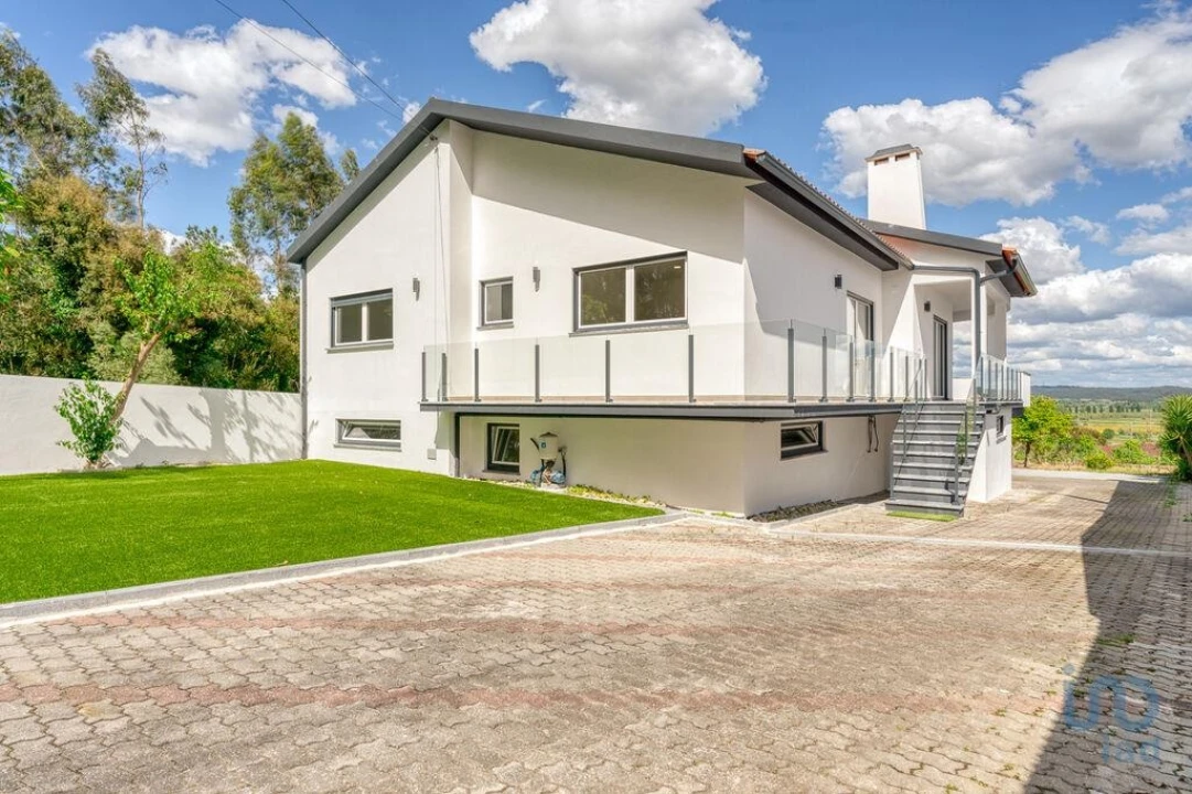 Moradia T5 para Venda em Monte Real e Carvide Foto 2