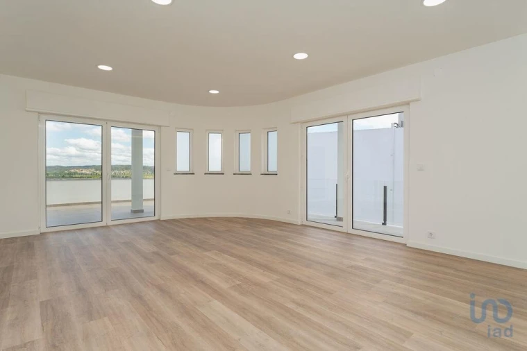 Moradia T5 para Venda em Monte Real e Carvide Foto 7