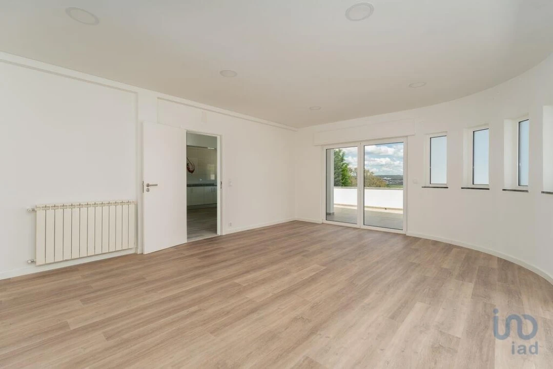 Moradia T5 para Venda em Monte Real e Carvide Foto 6