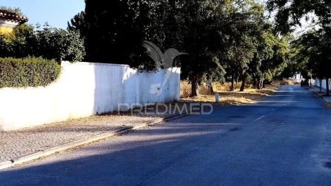 Terreno para Venda em Azeitão (São Lourenço e São Simão)