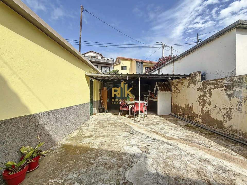 Moradia T2 para Venda em Caniçal Foto 19