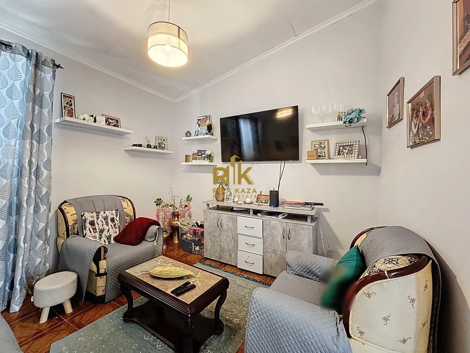 Moradia T2 para Venda em Caniçal Foto 10