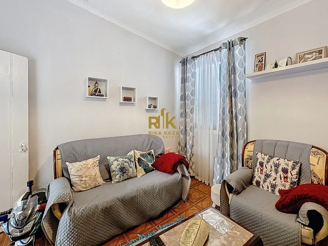 Moradia T2 para Venda em Caniçal Foto 9