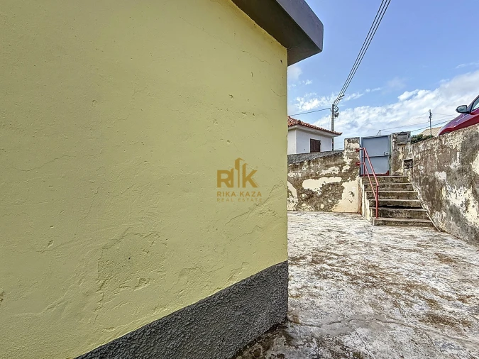 Moradia T2 para Venda em Caniçal Foto 26