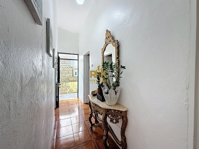 Moradia T2 para Venda em Caniçal Foto 8