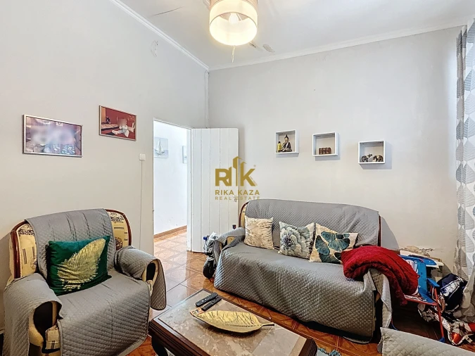 Moradia T2 para Venda em Caniçal Foto 5