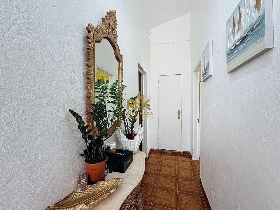 Moradia T2 para Venda em Caniçal Foto 4