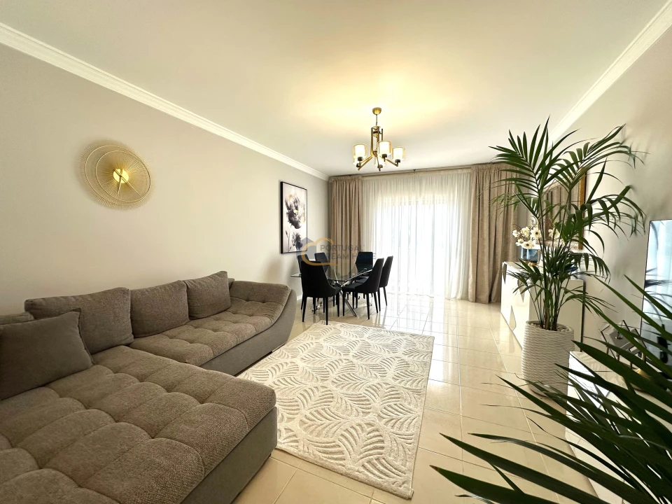 Apartamento T2 para Venda em Ferreiras Foto 2