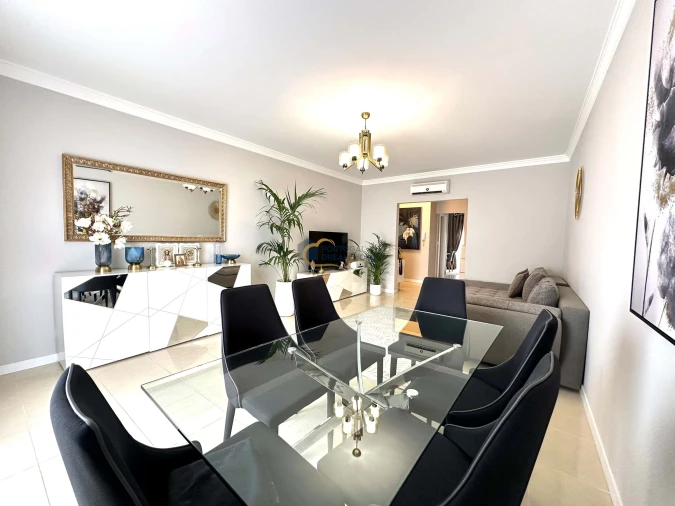 Apartamento T2 para Venda em Ferreiras Foto 4