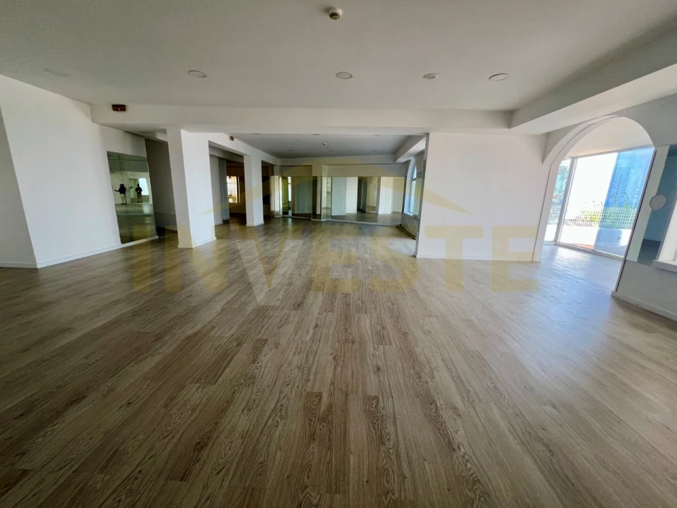 Loja para Arrendamento em Cascais e Estoril Foto 3