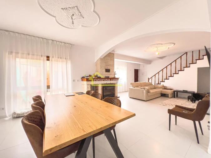 Moradia T6 para Venda em São Pedro Foto 13