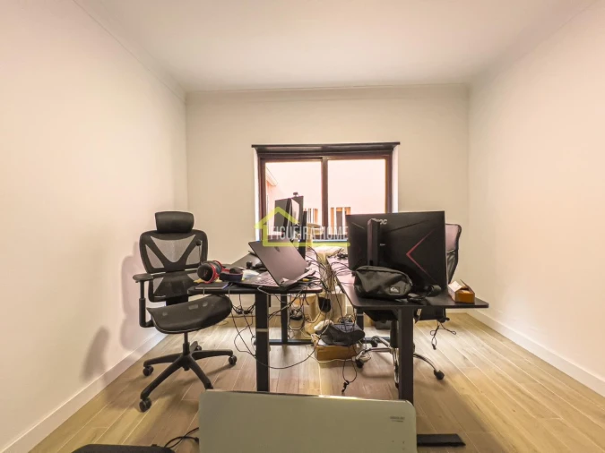 Moradia T6 para Venda em São Pedro Foto 26