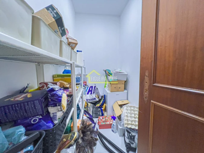 Moradia T6 para Venda em São Pedro Foto 28