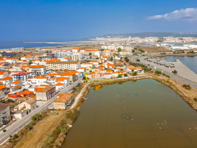 Moradia T6 para Venda em São Pedro Foto 2