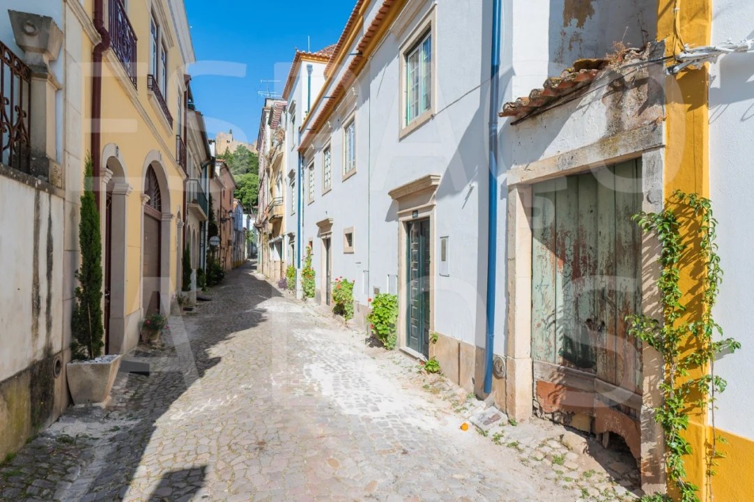 Prédio para Venda em São João Baptista e Santa Maria dos Olivais Foto 17
