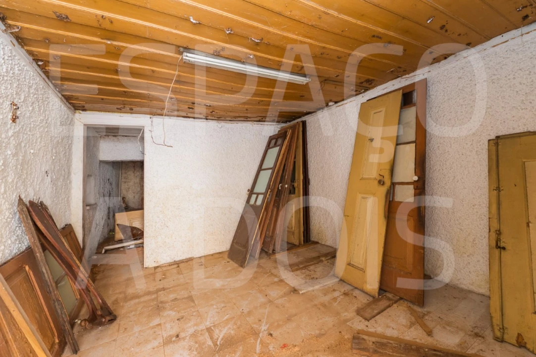 Prédio para Venda em São João Baptista e Santa Maria dos Olivais Foto 48