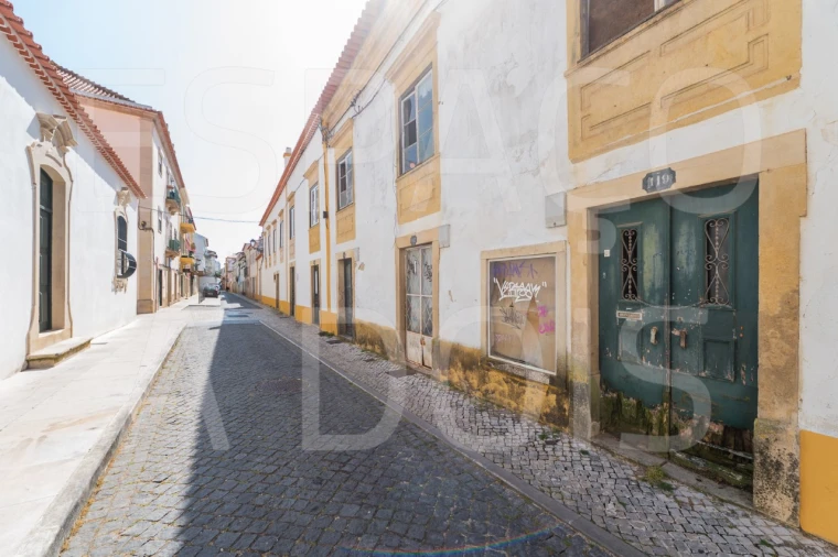 Prédio para Venda em São João Baptista e Santa Maria dos Olivais Foto 5