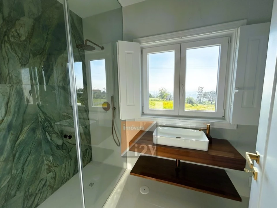 Moradia T3 para Venda em Colmeias e Memória Foto 21