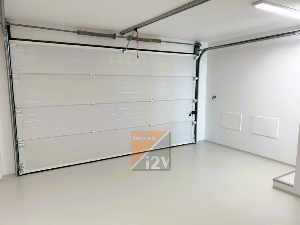 Moradia T3 para Venda em Colmeias e Memória Foto 35