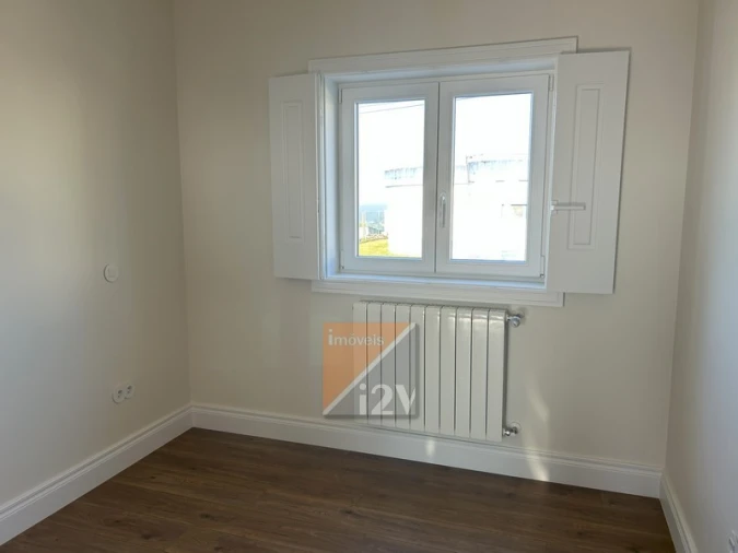 Moradia T3 para Venda em Colmeias e Memória Foto 24