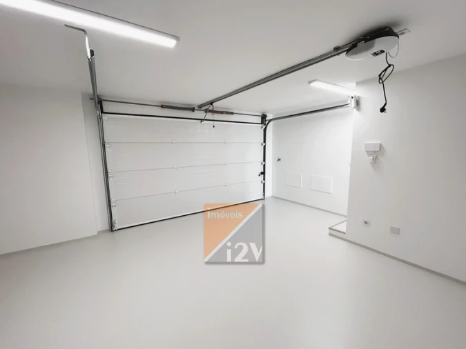 Moradia T3 para Venda em Colmeias e Memória Foto 36