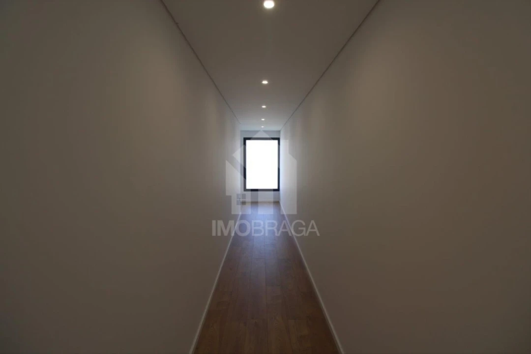 Moradia T3 para Venda em Merelim (São Paio), Panoias e Parada de Tibães Foto 16