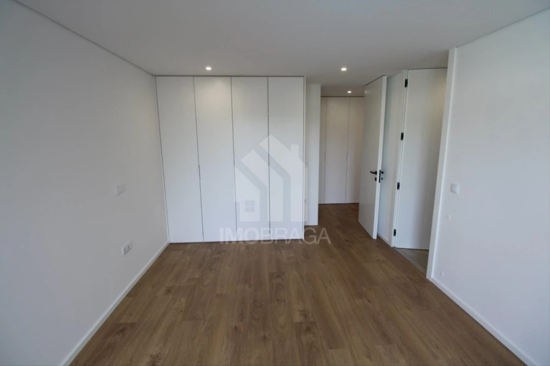 Moradia T3 para Venda em Merelim (São Paio), Panoias e Parada de Tibães Foto 28