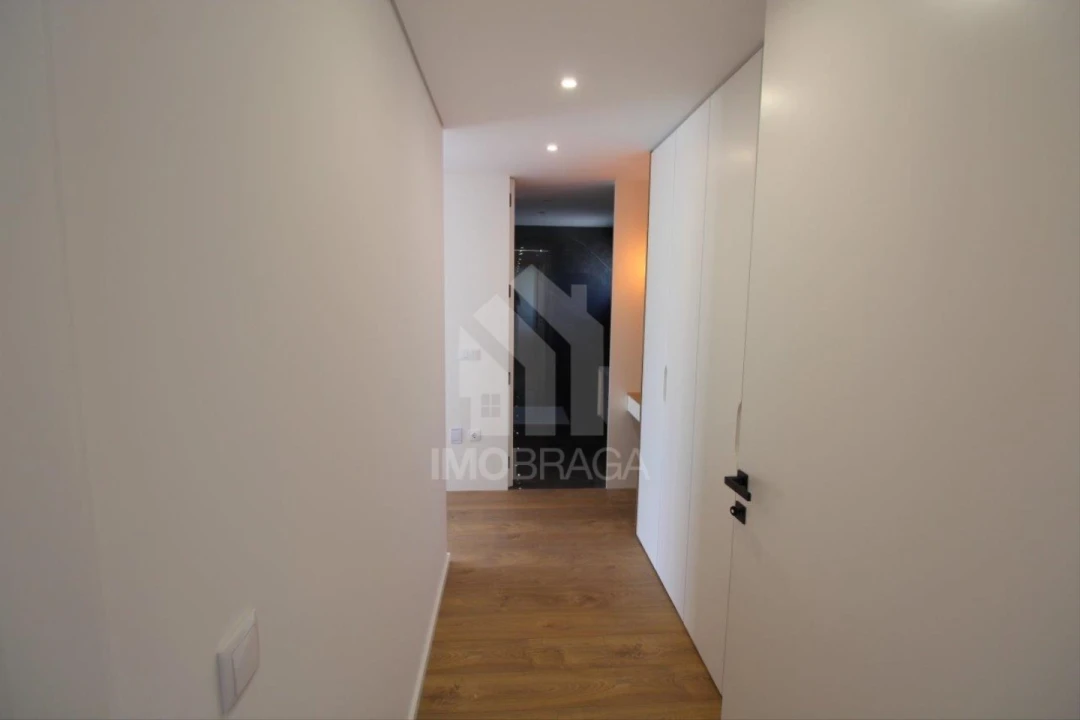 Moradia T3 para Venda em Merelim (São Paio), Panoias e Parada de Tibães Foto 31