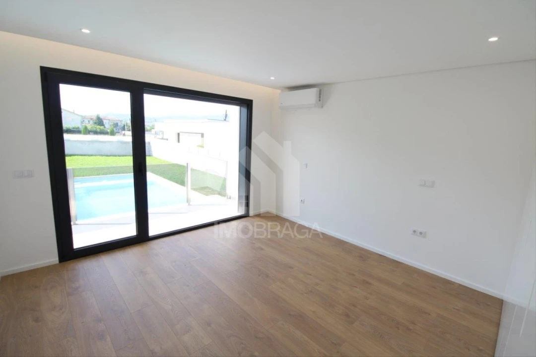 Moradia T3 para Venda em Merelim (São Paio), Panoias e Parada de Tibães Foto 38