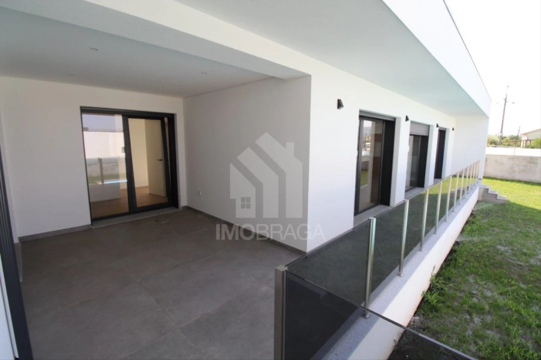 Moradia T3 para Venda em Merelim (São Paio), Panoias e Parada de Tibães Foto 42