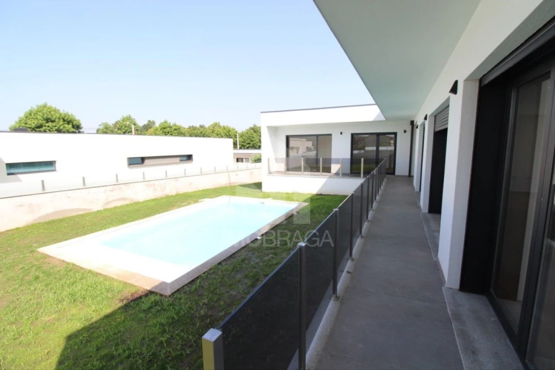 Moradia T3 para Venda em Merelim (São Paio), Panoias e Parada de Tibães Foto 44