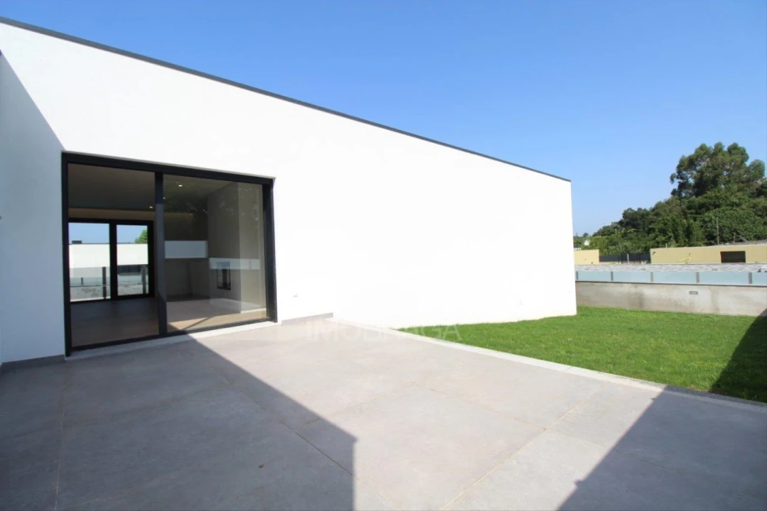 Moradia T3 para Venda em Merelim (São Paio), Panoias e Parada de Tibães Foto 49