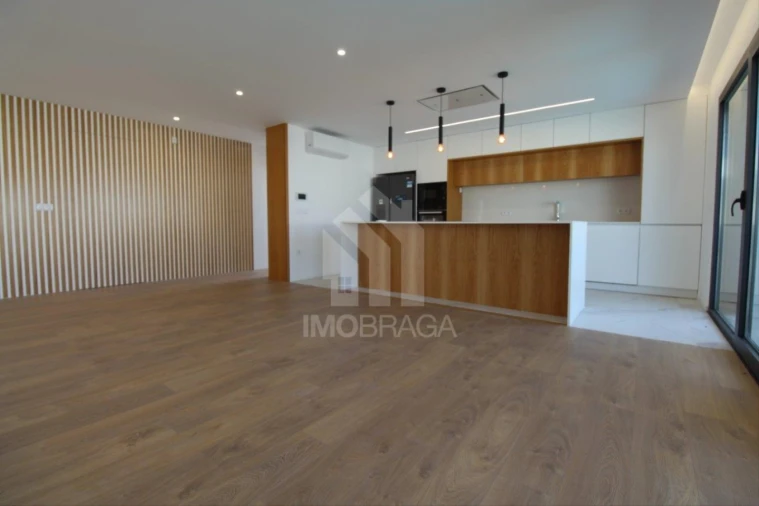 Moradia T3 para Venda em Merelim (São Paio), Panoias e Parada de Tibães Foto 12