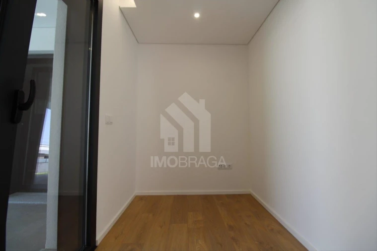 Moradia T3 para Venda em Merelim (São Paio), Panoias e Parada de Tibães Foto 15