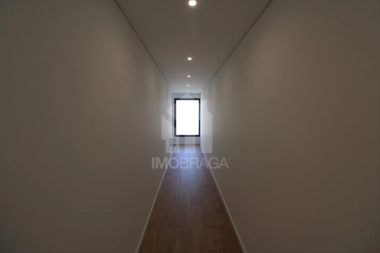 Moradia T3 para Venda em Merelim (São Paio), Panoias e Parada de Tibães Foto 16