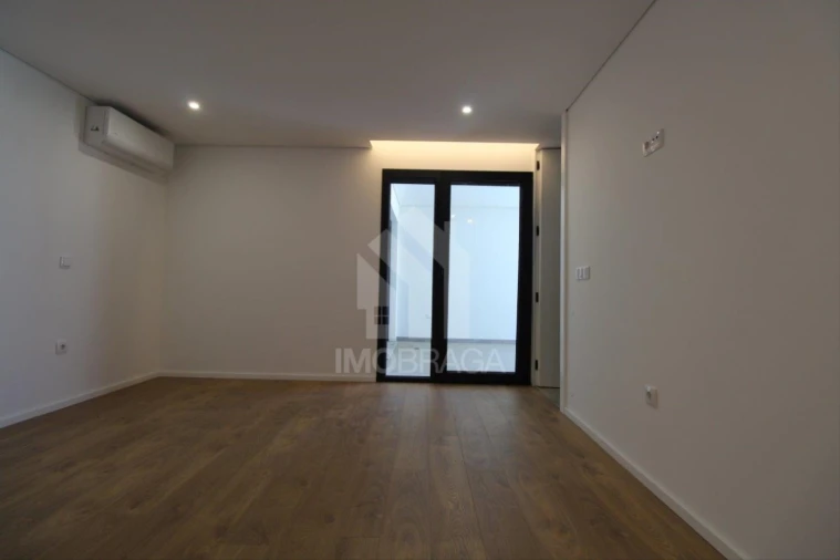 Moradia T3 para Venda em Merelim (São Paio), Panoias e Parada de Tibães Foto 19